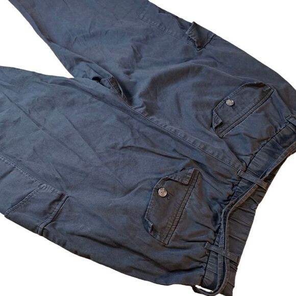 Gap High Rise Straight Leg Charcoal Cargo Pants - Picture 7 of 7